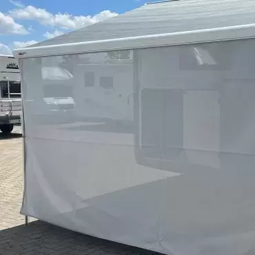 Toldo frontal cortavientos microperforado 350x180 cm con guía 3.5 metros caravana, autocaravana y camper