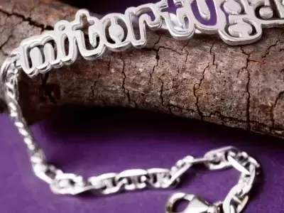 Nace Unblome, una marca de joyería que inmortaliza a tu mascota.